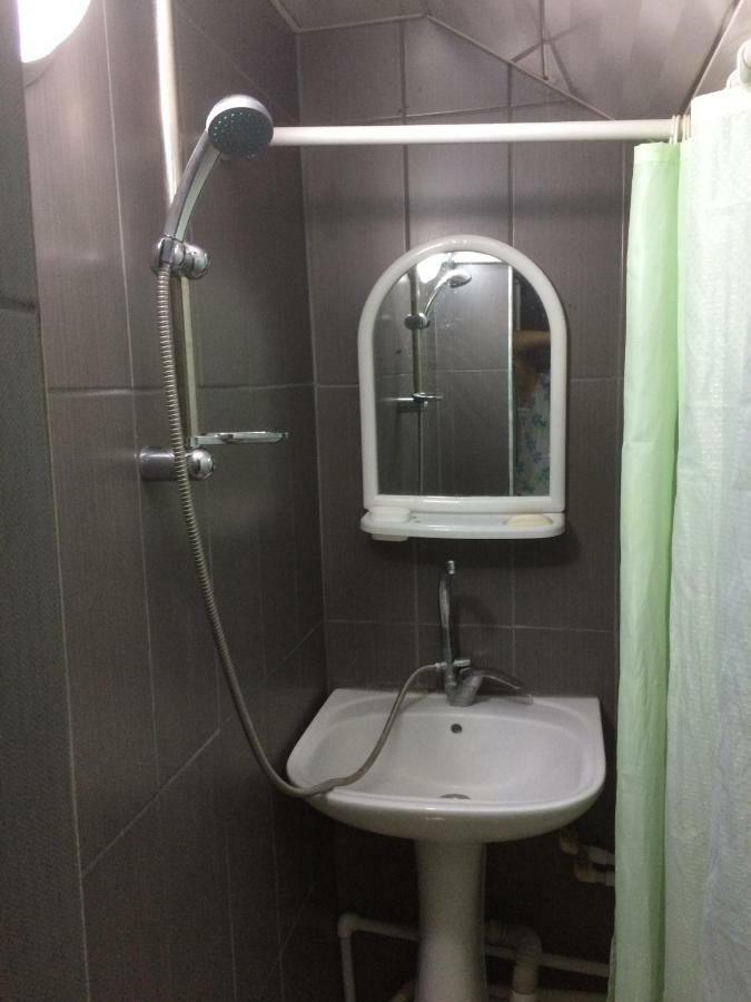 Alex'S Cosy Guesthouse Tbilisi Esterno foto
